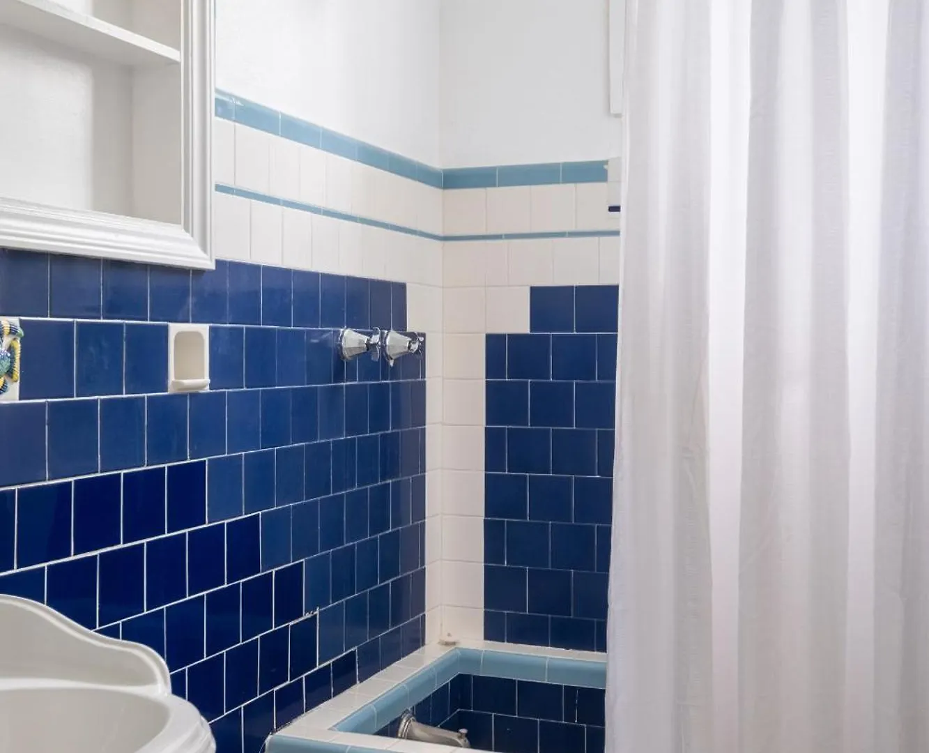 Spacious & Bright 2Bd Apt, Steps To Sand! - 18 Down 산후안 0*,  푸에르토리코
